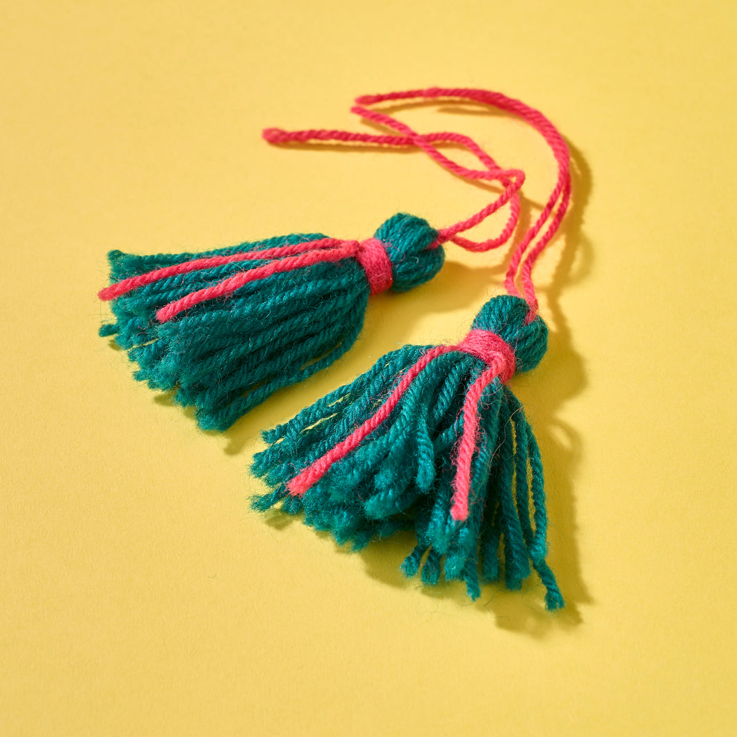 Blue / Pink Tassel Kit