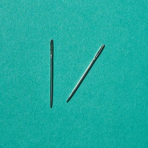 Pair of Chenille Needles (Size 22)