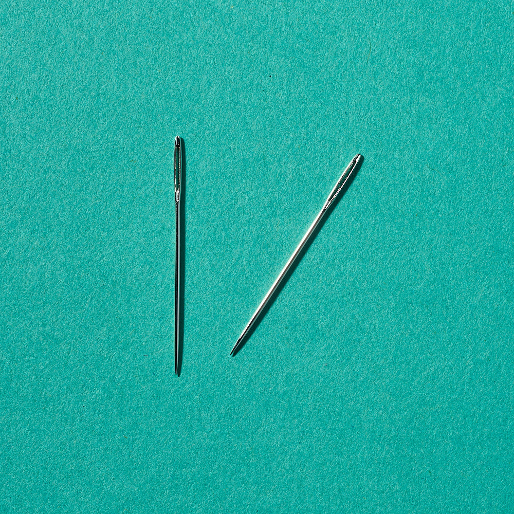 Pair of Chenille Needles (Size 22)